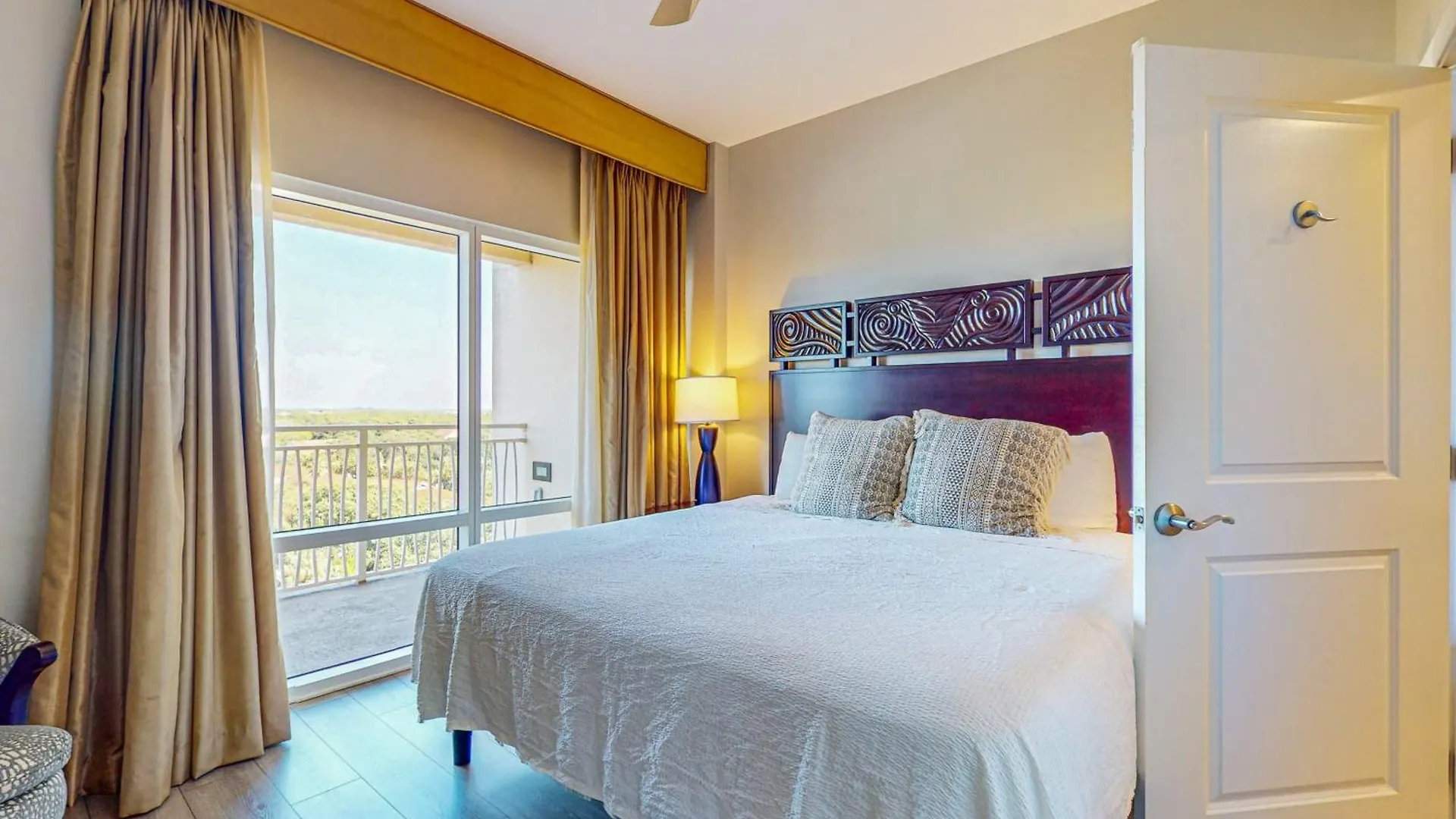 Luau Condos V 德斯廷 公寓